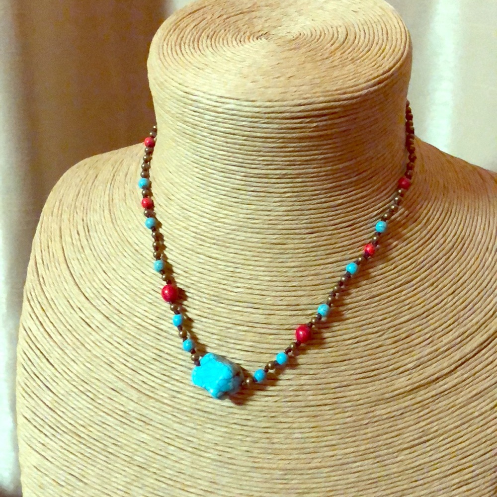 Turquoise stone and beaded necklace